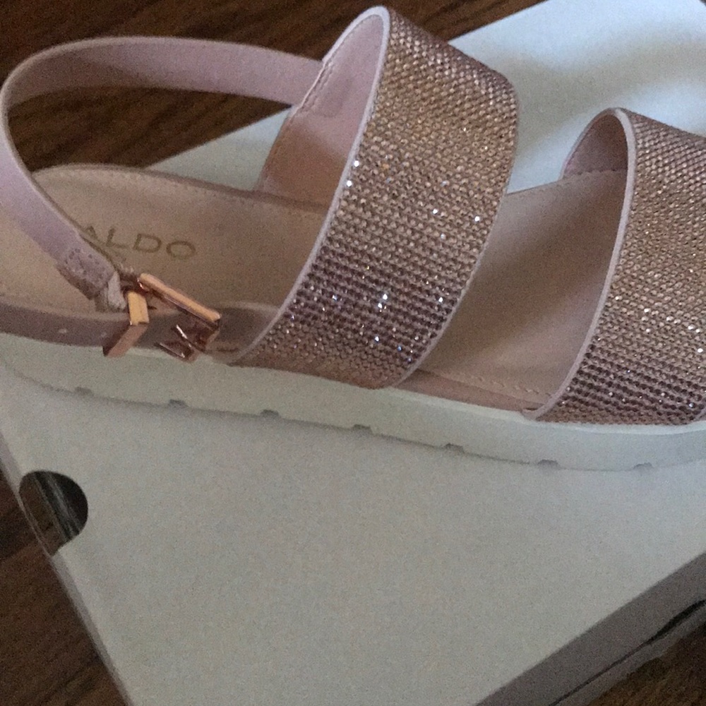 Sandals - Picture 3 of 3